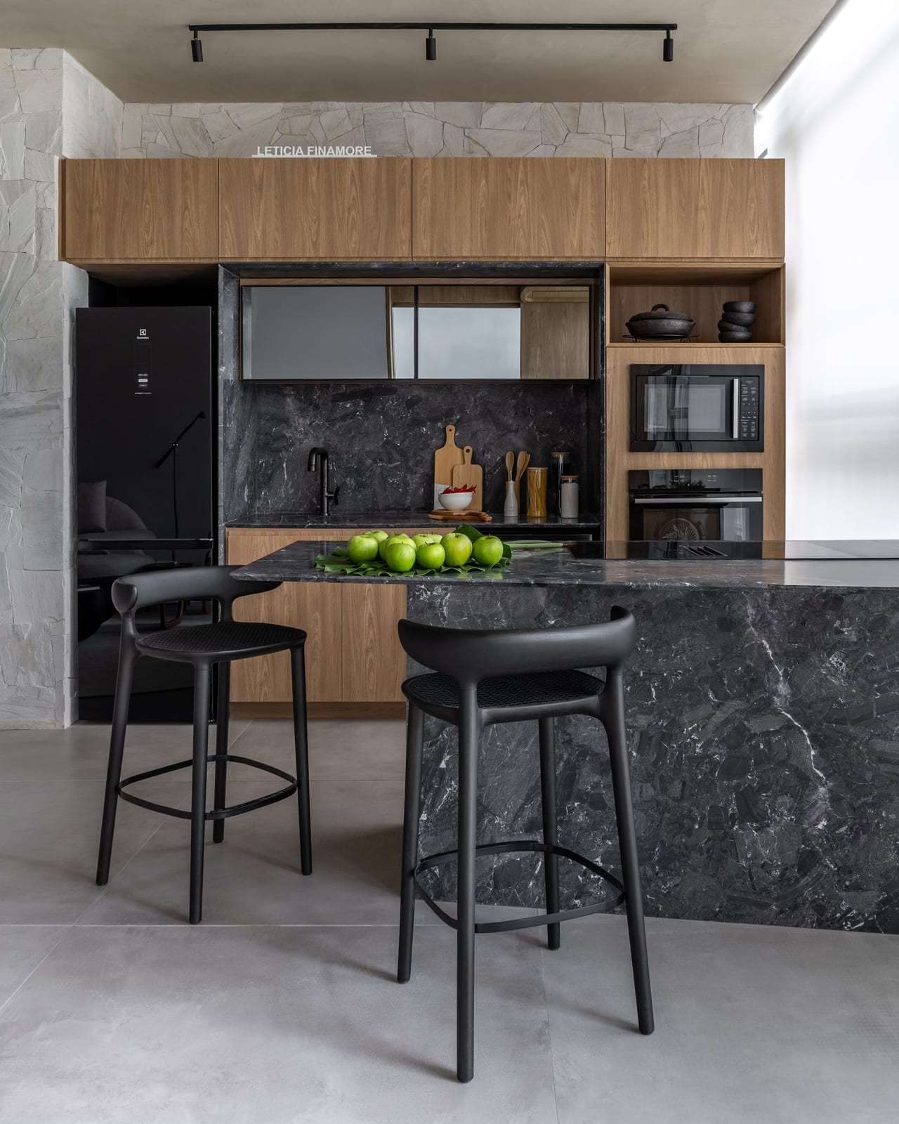 Entre o Mar e a Mata, de Leticia Finamore Arquitetura . Design